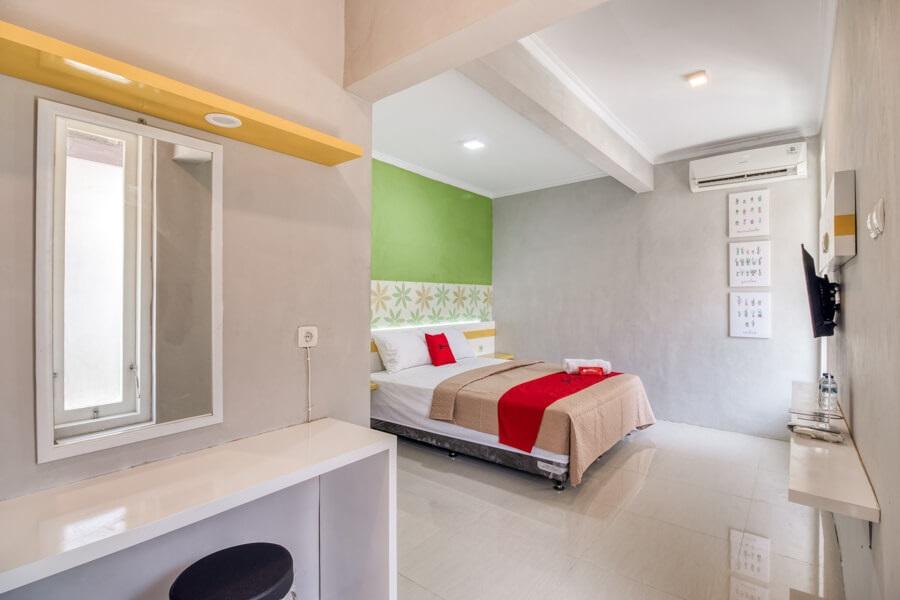 Reddoorz Near Malioboro Tugu Station Jogja Hotel Yogyakarta Exterior photo