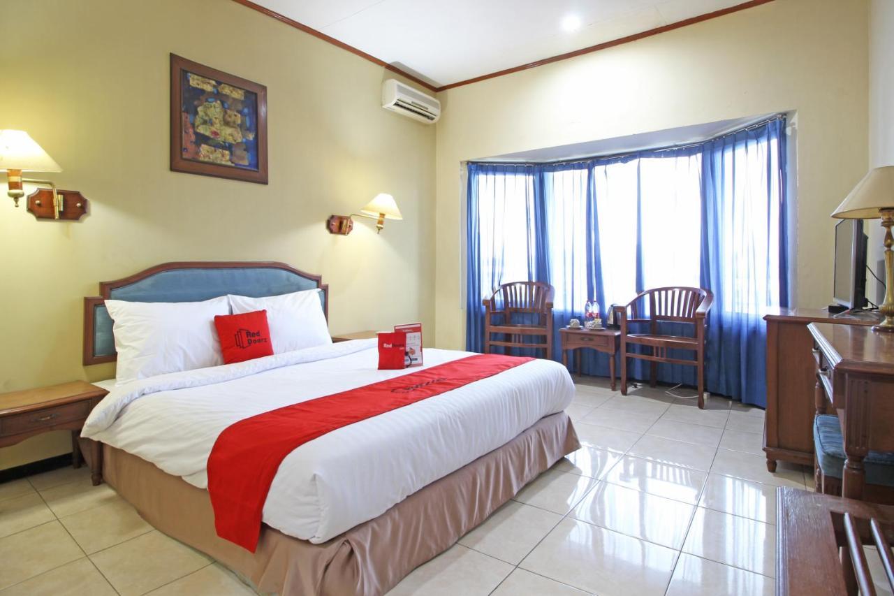 Reddoorz Near Malioboro Tugu Station Jogja Hotel Yogyakarta Exterior photo