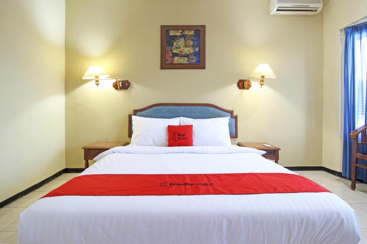 Reddoorz Near Malioboro Tugu Station Jogja Hotel Yogyakarta Exterior photo